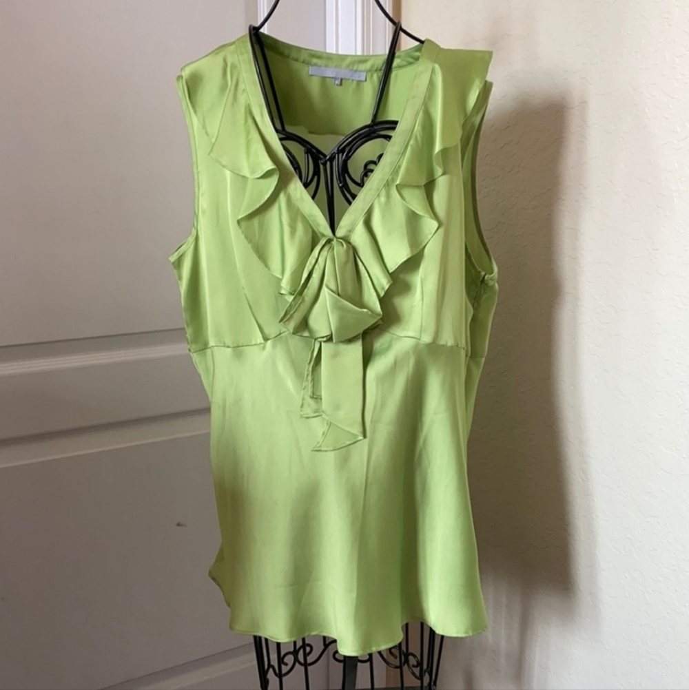 Violet & Claire top size XL